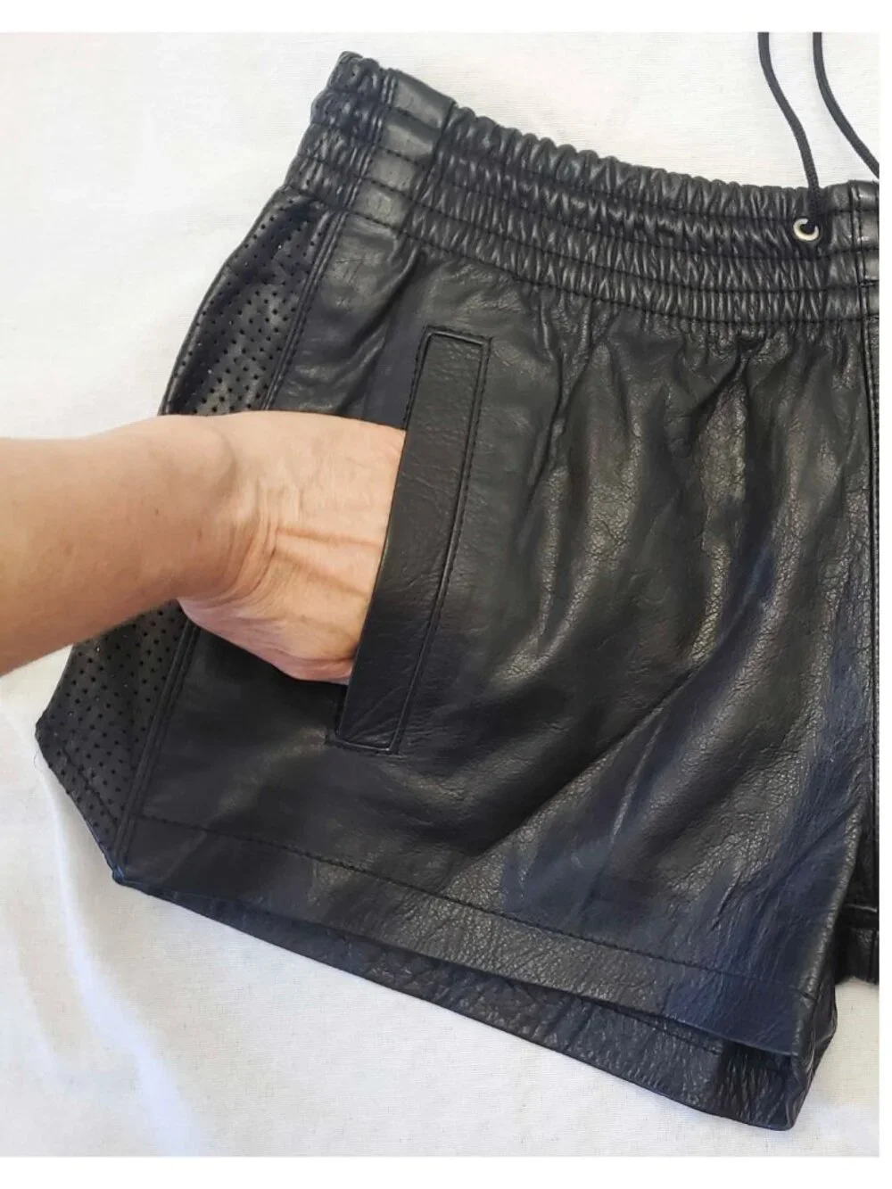 Vintage Pride Men's Black Leather Athletic Style Shorts XL
